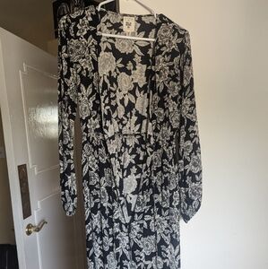 Long billabong dress size medium